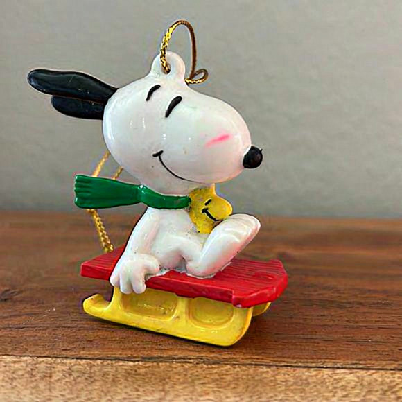 Vintage Peanuts Snoopy‎ & Woodstock Sledding Christmas Ornament - Picture 1 of 7